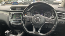 Nissan Qashqai 1.3 DiG-T N-Connecta 5dr Petrol Hatchback